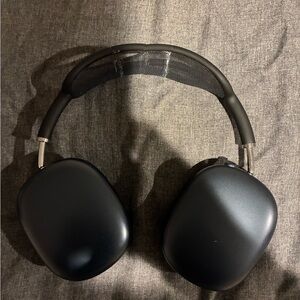 Apple AirPods Max Over-Ear Black Headphones